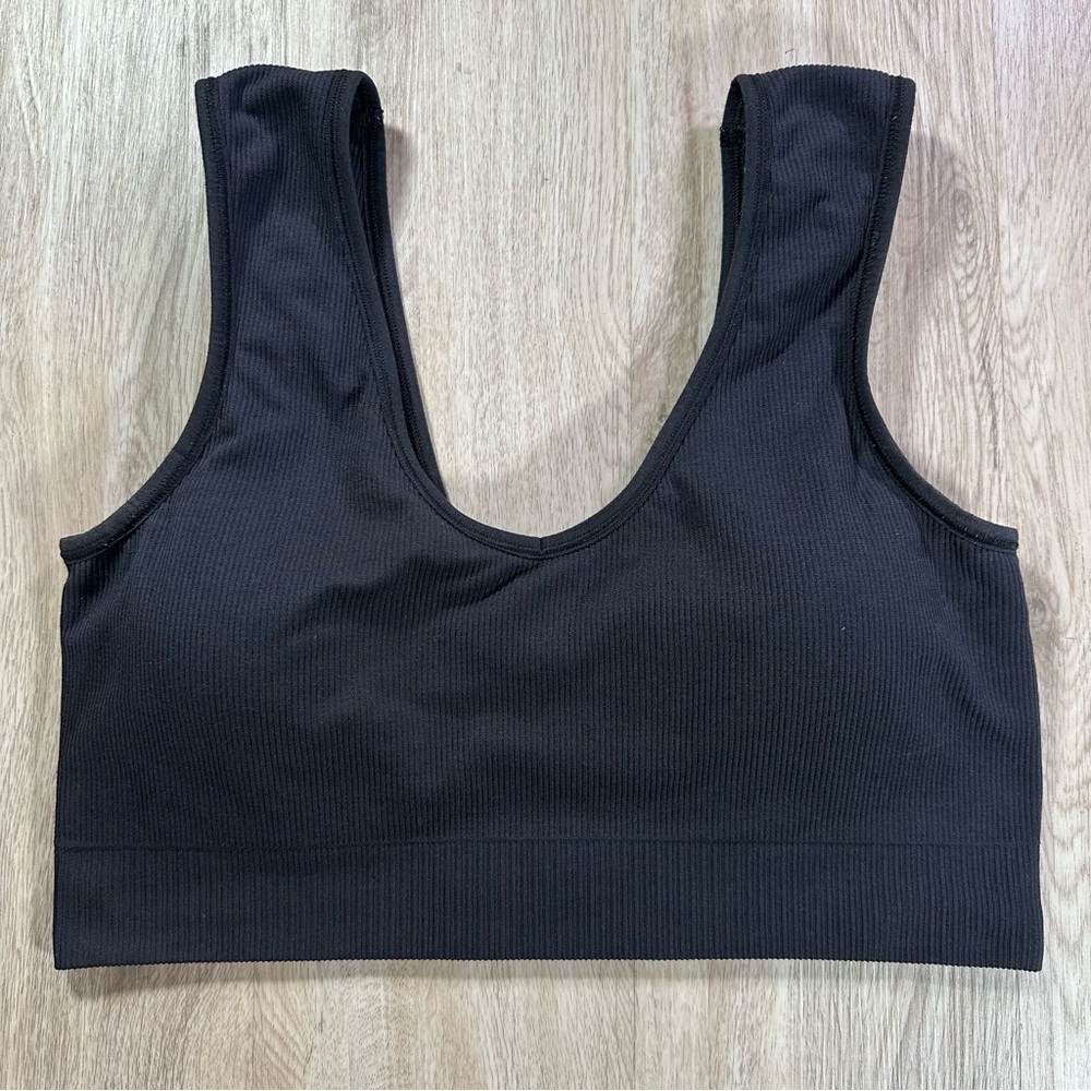 Athleta Aurora Plunge Bra - Medium D-DD - Black - Removable Lined Cups